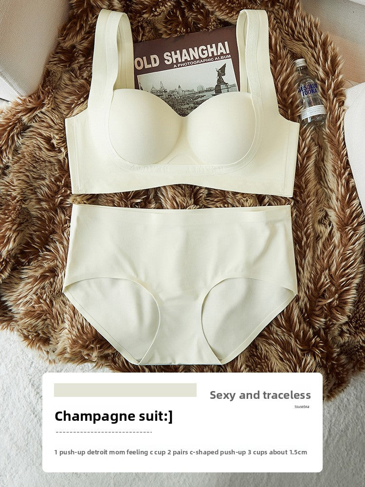 Seamless lingerie for women