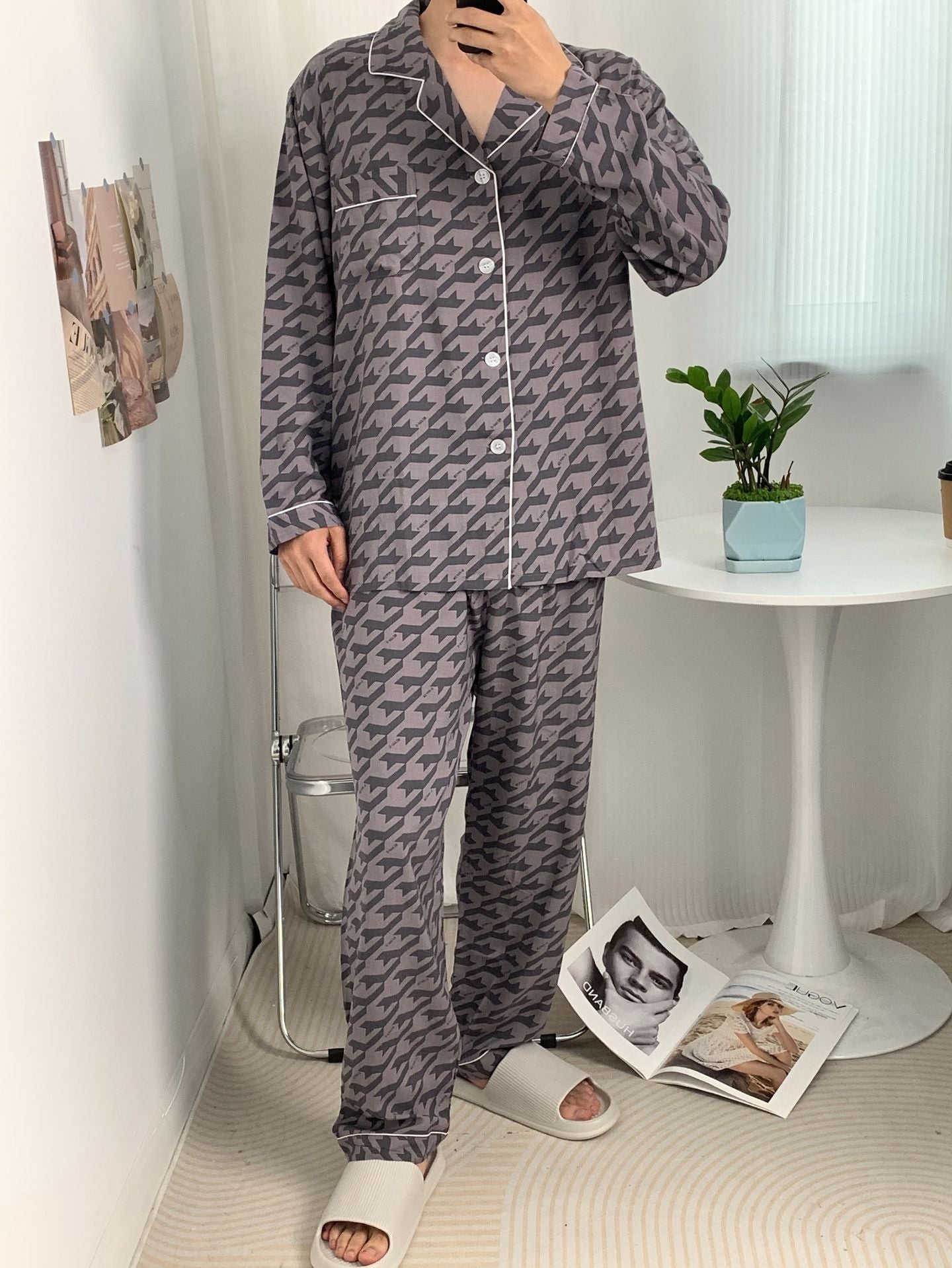 Breathable long-sleeved silk pajama set