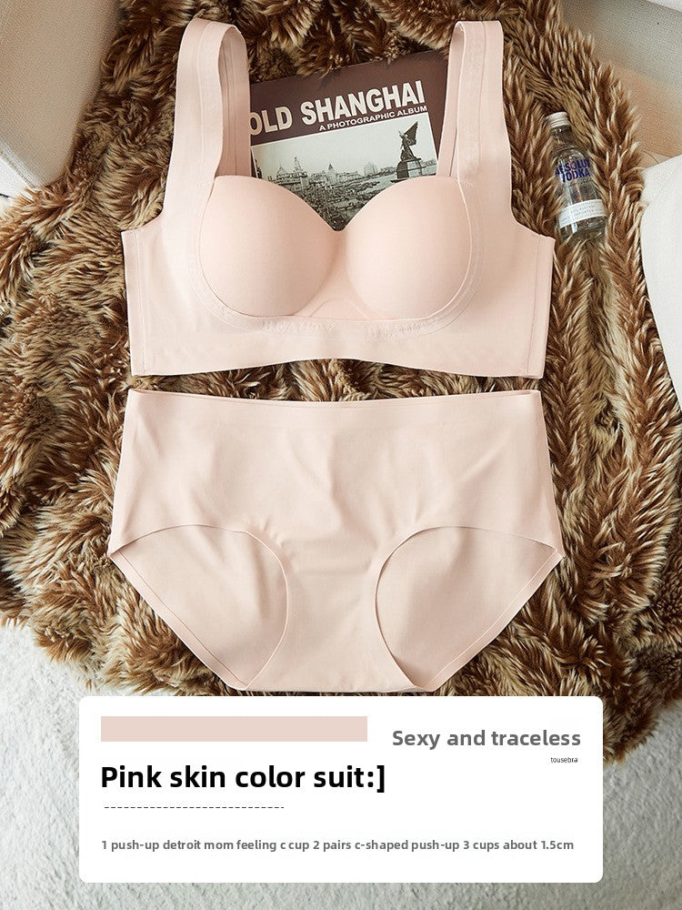 Seamless lingerie for women