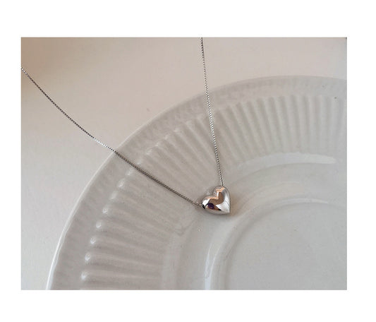 Luxury Heart-Shaped Sterling Silver Necklace – Elegant Gentle Design for Women